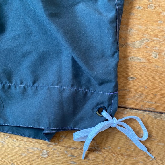 White Sierra Capris - 10 - Picture 2 of 9